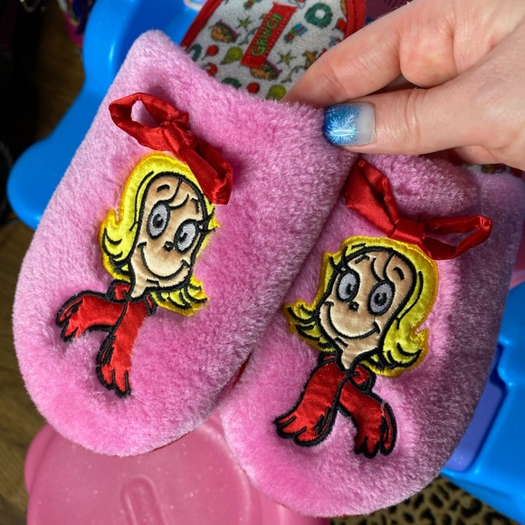 Cindy Lou who slippers - Picture 3 of 4